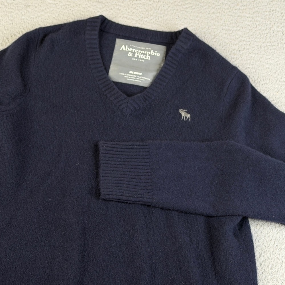 Abercrombie & Fitch Cashmere Sweater Mens Medium Navy Blue V-Neck Logo Knit